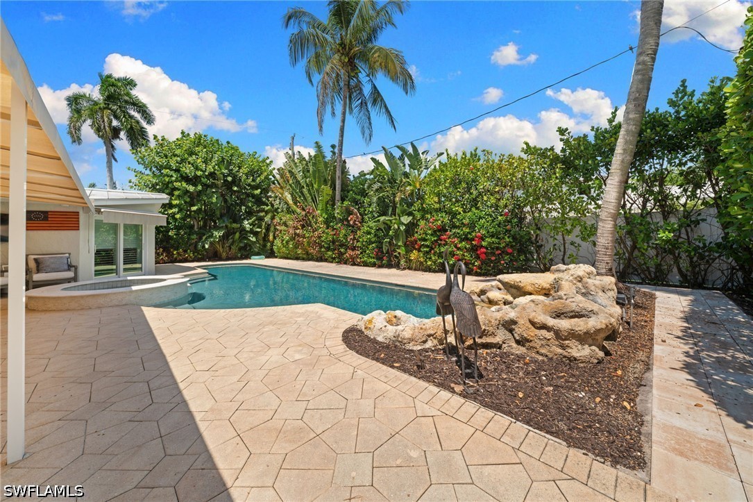 3 Bed Pool Home for Sale in Olde Naples, photo 24