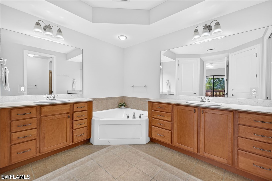 2 Bed Condominium for Sale in Estero, photo 24