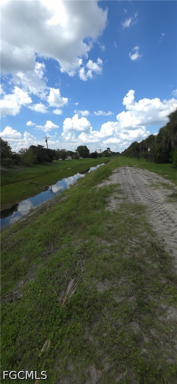 4 Bed Waterfront Home for Sale in Shadow Lakes, photo 24