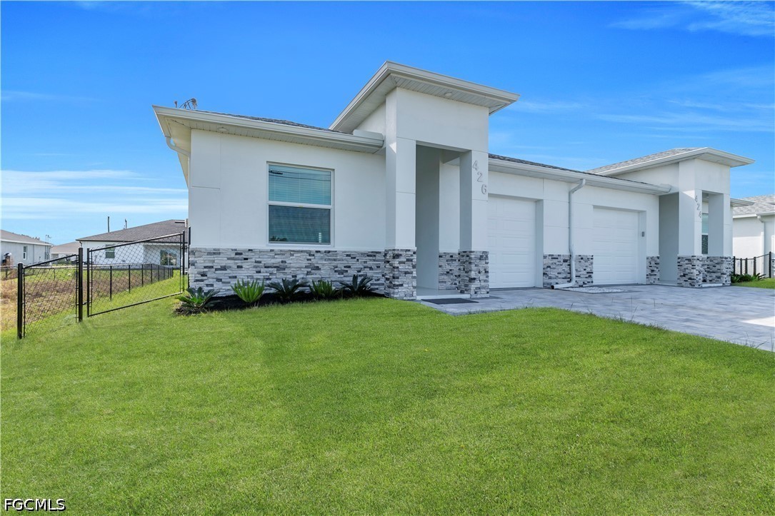 6 Bed Duplex for Sale in Lehigh Acres, photo 24