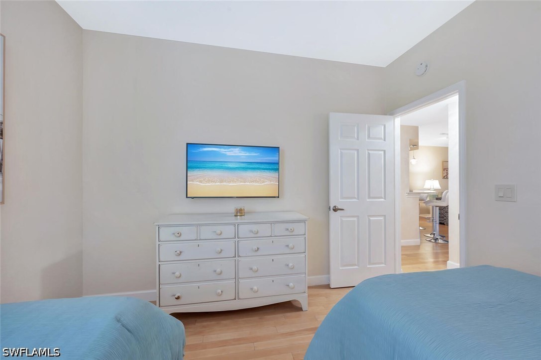 2 Bed Waterfront Home for Sale in Naples, photo 24
