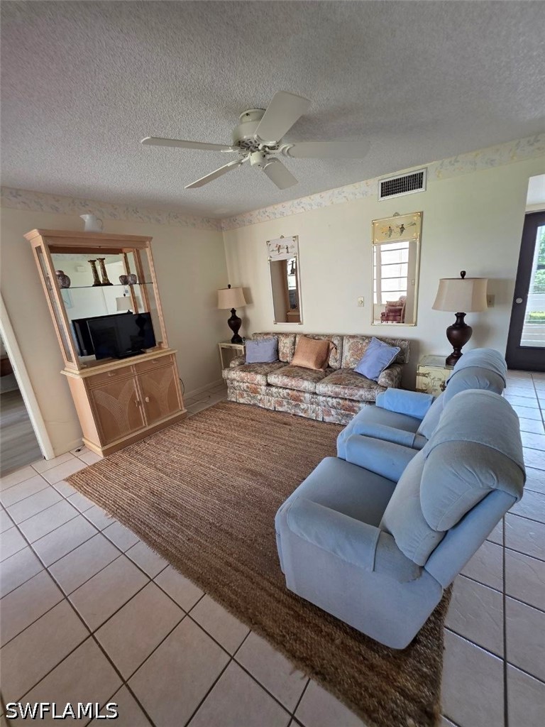 2 Bed Condominium for Sale in Lakewood, photo 24