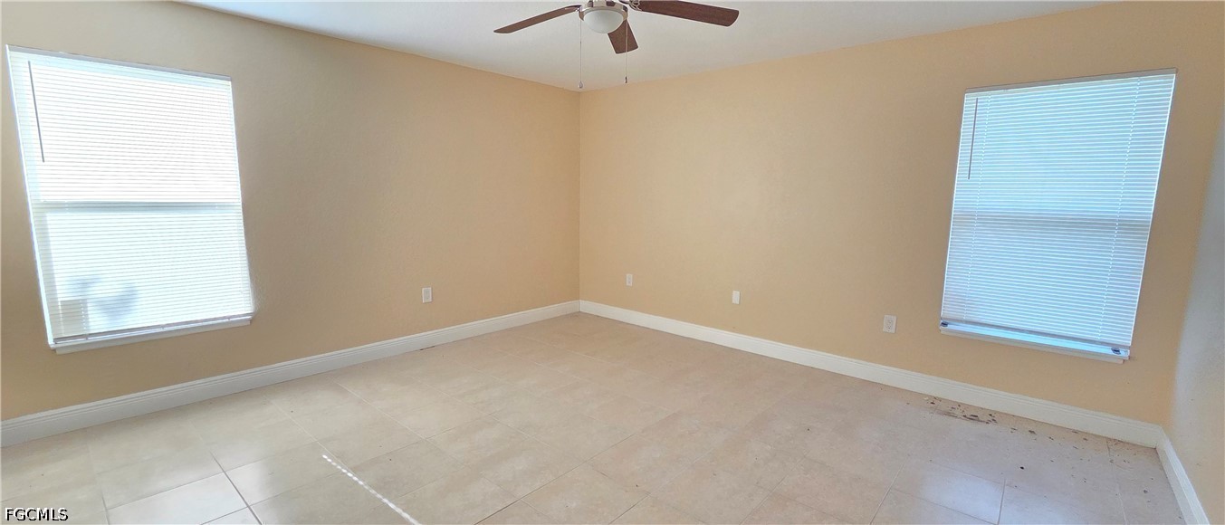 3 Bed SingleFamilyResidence for Sale in Cape Coral, photo 24