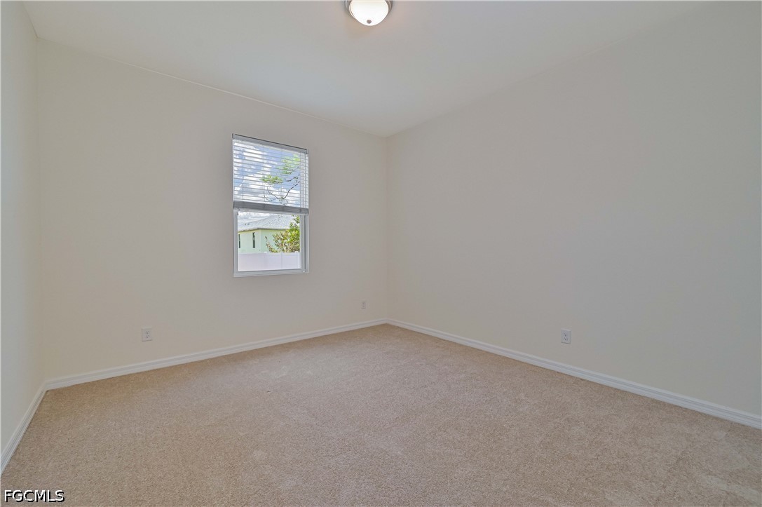 3 Bed SingleFamilyResidence for Sale in Cape Coral, photo 24