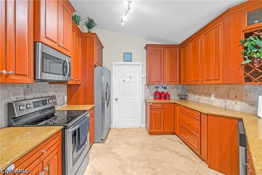 3 Bed SingleFamilyResidence for Sale in Naples, photo 24