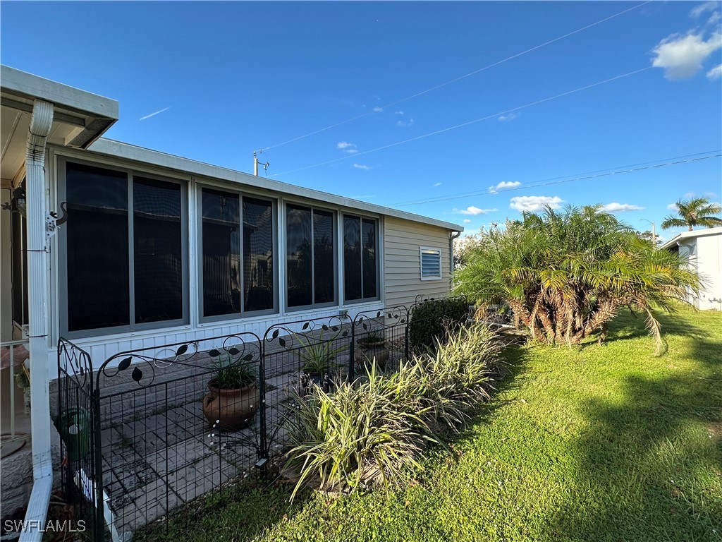 3 Bed ManufacturedHome for Sale in Carriage Village, FL — photo 25