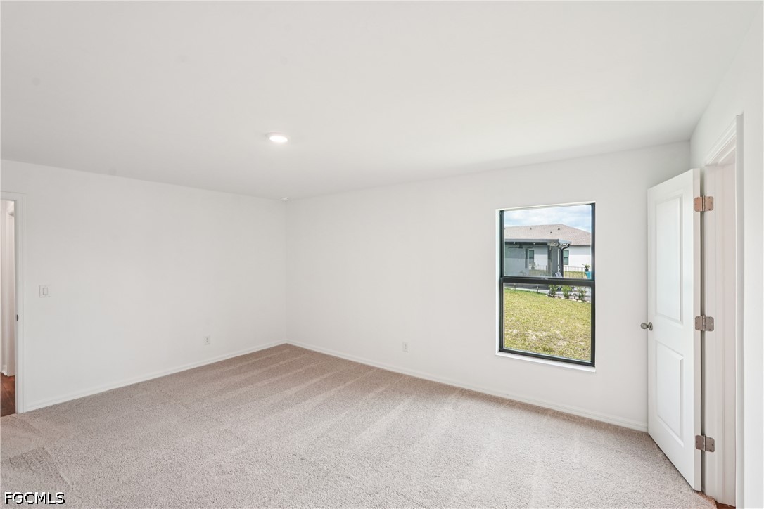 5 Bed Waterfront Home for Sale in Labelle, photo 25
