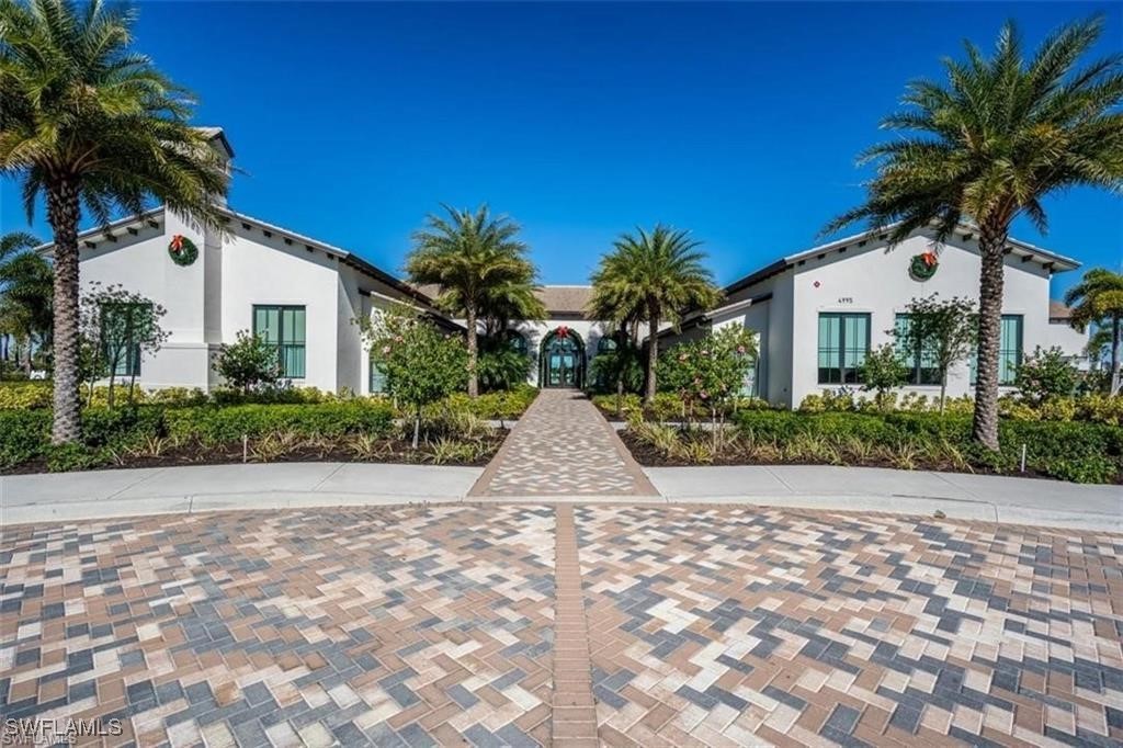 3 Bed SingleFamilyResidence for Sale in Silverwood, FL — photo 25