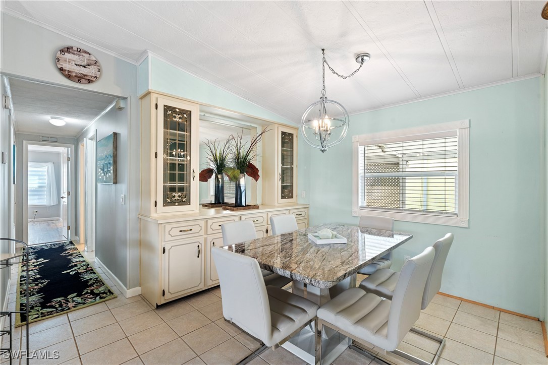 2 Bed ManufacturedHome for Sale in Naples, FL, $210,000 — photo 25