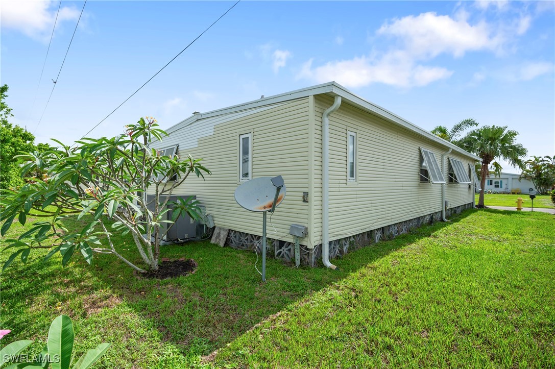 2 Bed ManufacturedHome for Sale in Old Bridge Village, FL — photo 25