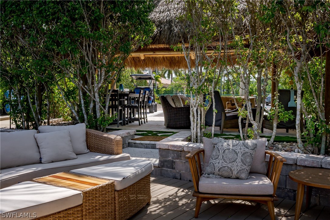 Waterfront Home for Sale in Naples, photo 25