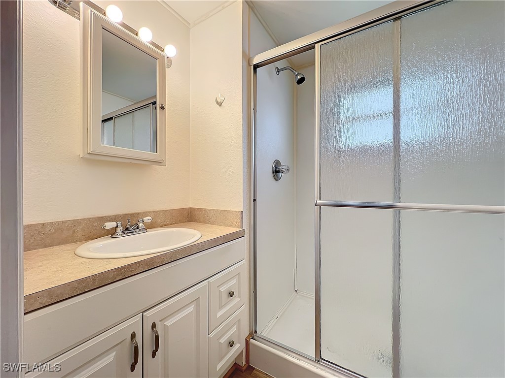 2 Bed ManufacturedHome for Sale in Mobile Manor, FL, $75,000 — photo 25