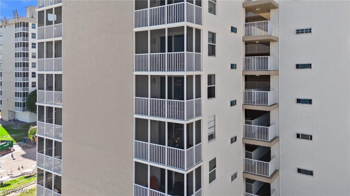 1 Bed Waterfront Home for Sale in Beach And Tennis Club, photo 25