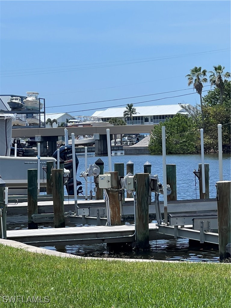 2 Bed Waterfront Home for Sale in Bokeelia, photo 25