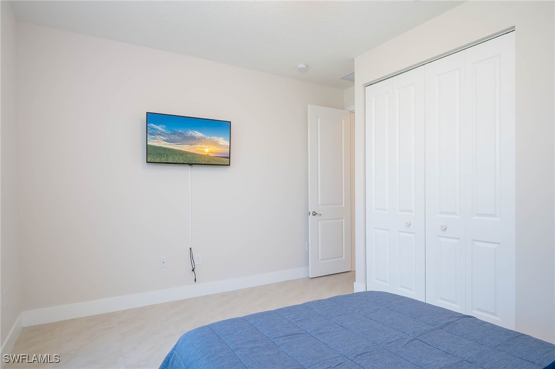3 Bed SingleFamilyResidence for Sale in Silverwood, FL — photo 25