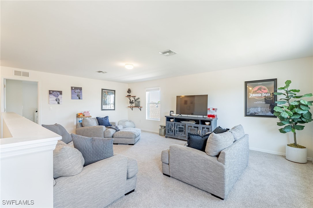 5 Bed Waterfront Home for Sale in Entrada, FL, $399,900 — photo 25