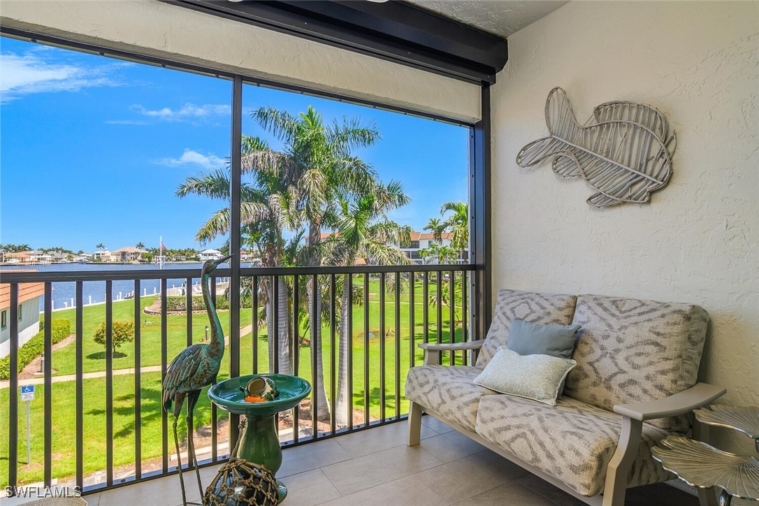 2 Bed Waterfront Home for Sale in Marco Island, photo 25