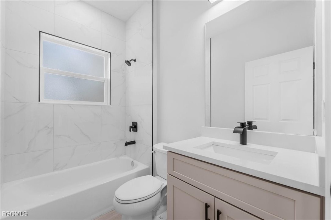 4 Bed SingleFamilyResidence for Sale in Sun N Lakes, photo 25