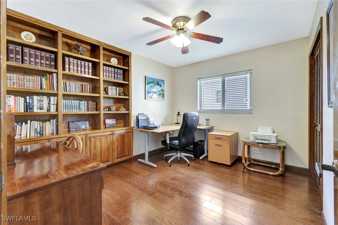 3 Bed SingleFamilyResidence for Sale in Naples, photo 25