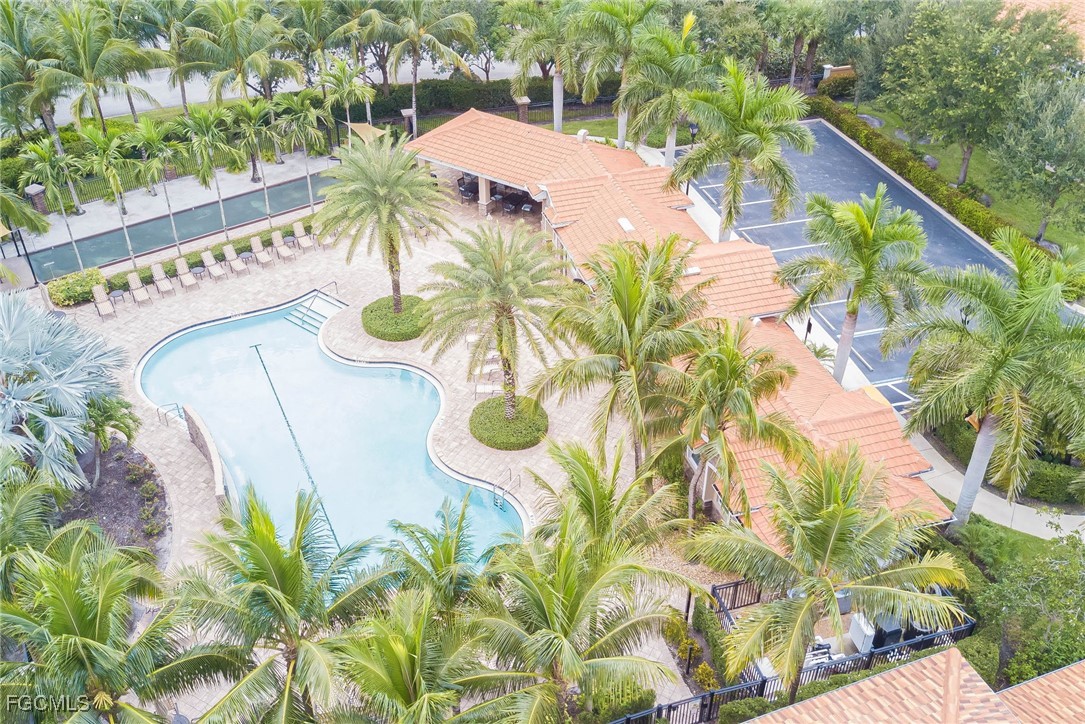 2 Bed Condominium for Sale in Sorrento, photo 25