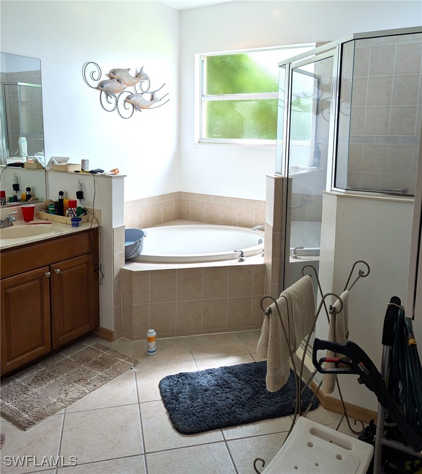 3 Bed Waterfront Home for Sale in Bella Terra, photo 25