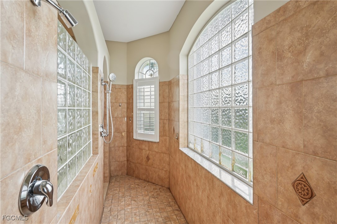 3 Bed Pool Home for Sale in Cape Coral, photo 25