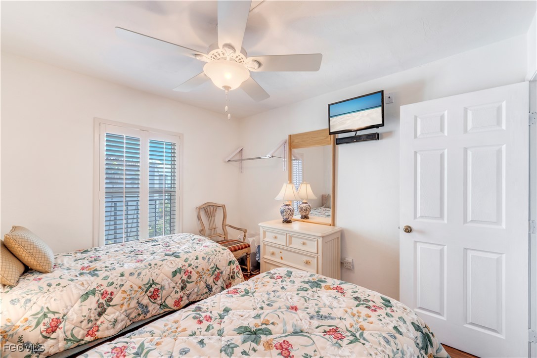 2 Bed Condominium for Sale in Fort Myers Beach, FL, $410,000 — photo 25