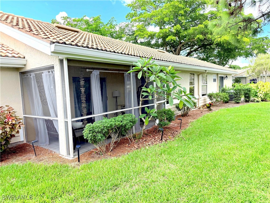 2 Bed Attached for Sale in Naples, photo 25