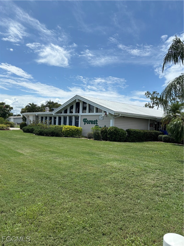 2 Bed ManufacturedHome for Sale in North Fort Myers, FL — photo 25