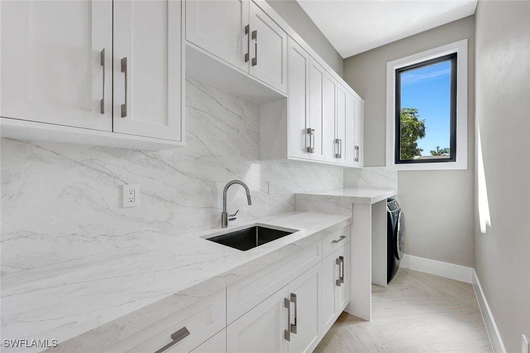 5 Bed Pool Home for Sale in Four Seasons, photo 25