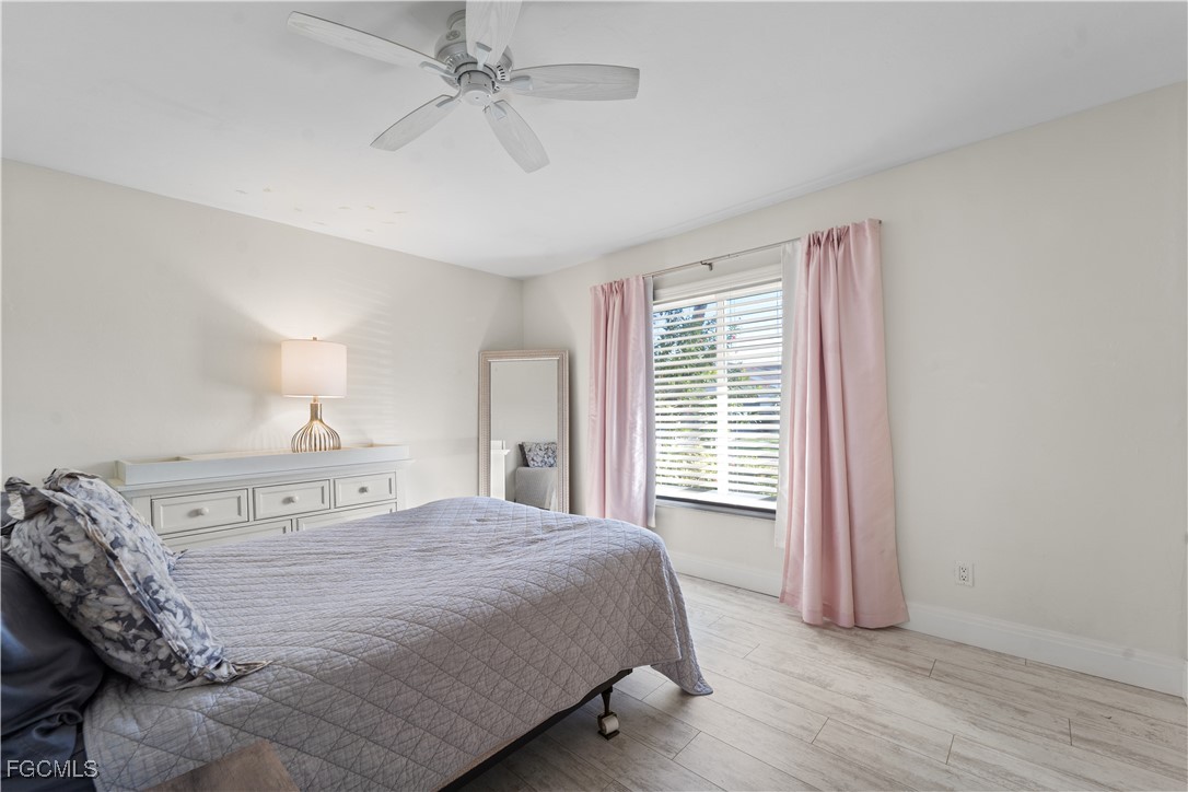 2 Bed SingleFamilyResidence for Sale in South Pointe, FL — photo 25
