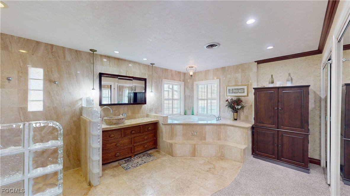 3 Bed Pool Home for Sale in Meadows, photo 25