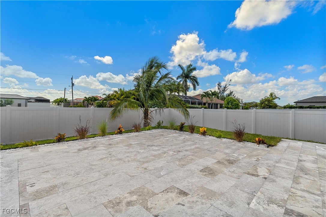 3 Bed Pool Home for Sale in Cape Coral, photo 25