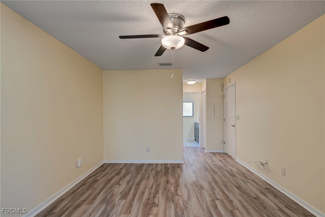 2 Bed Waterfront Home for Sale in Fort Myers, photo 25