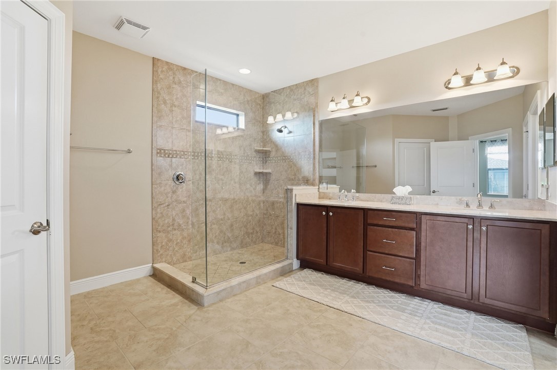 4 Bed SingleFamilyResidence for Sale in Naples, photo 25