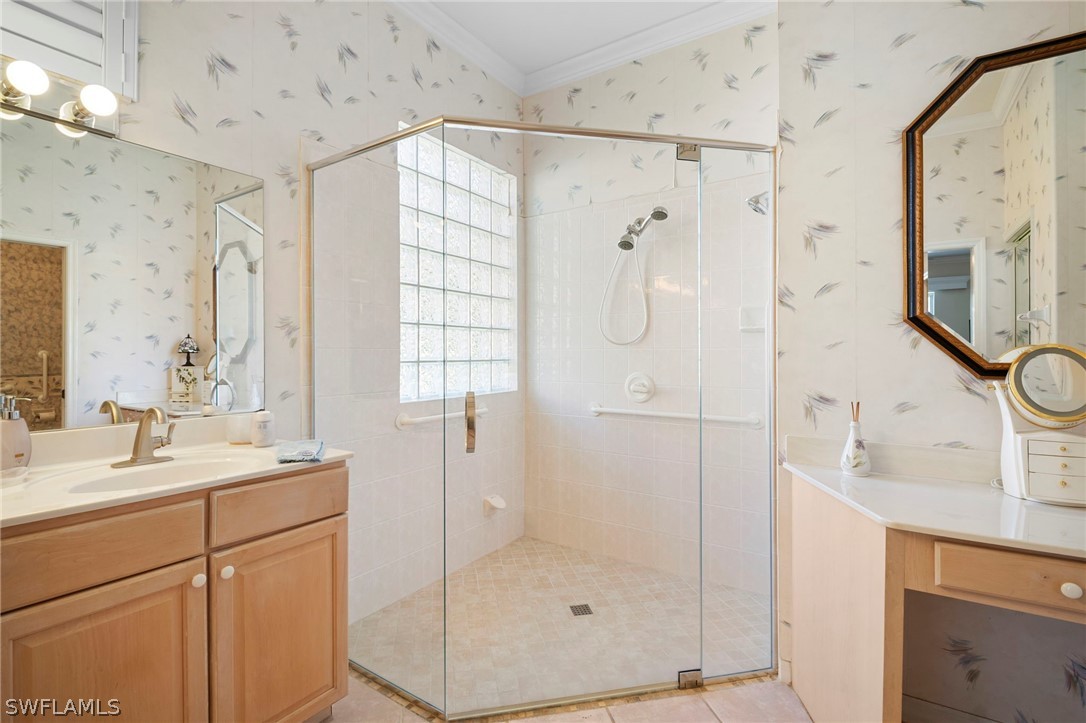 3 Bed SingleFamilyResidence for Sale in Naples, photo 25
