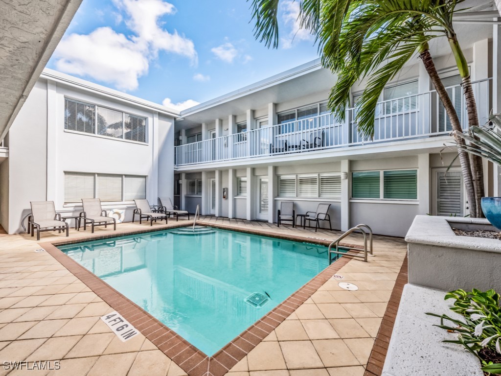 2 Bed Condominium for Sale in Naples, photo 25