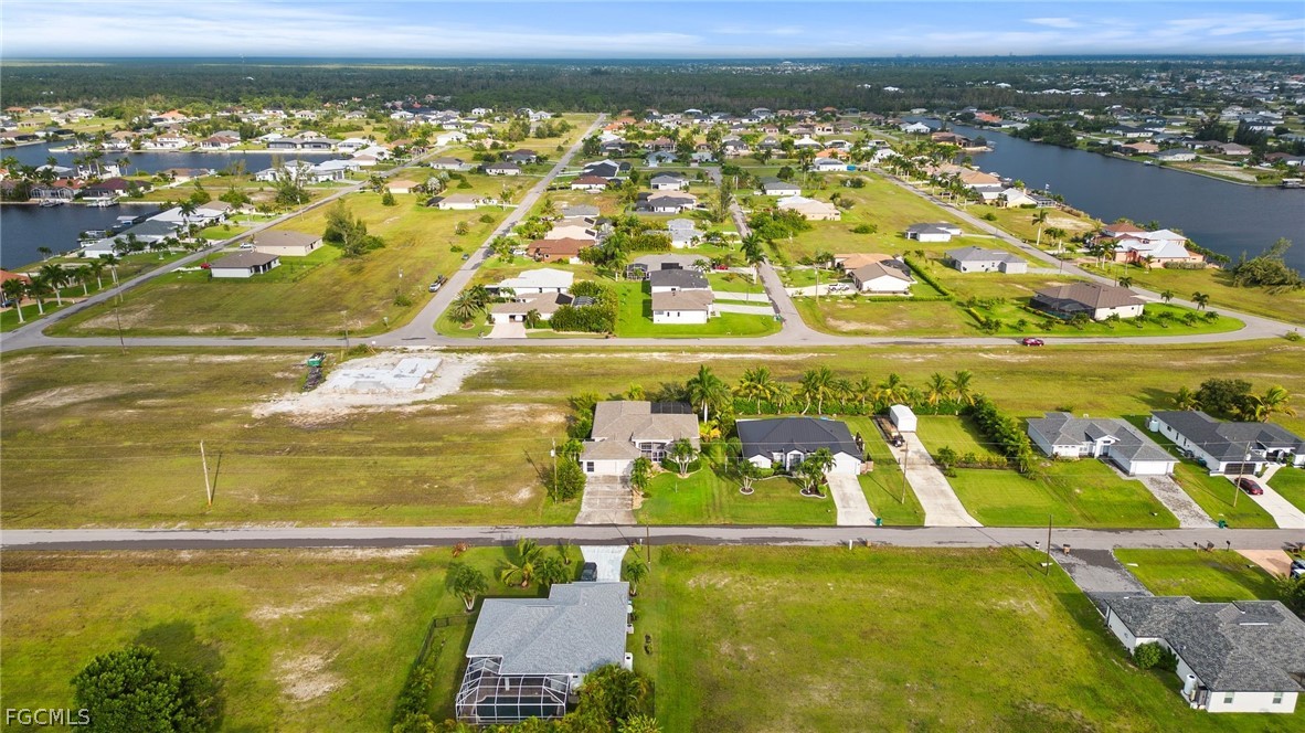 3 Bed Pool Home for Sale in Cape Coral, photo 25