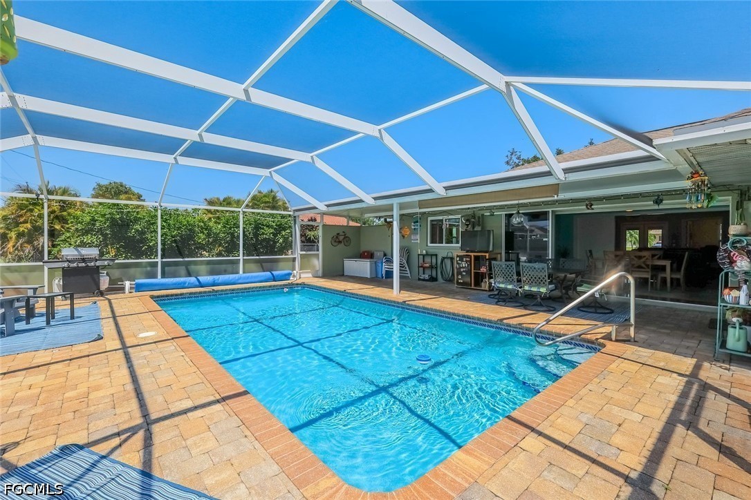 3 Bed Pool Home for Sale in Cape Coral, photo 25
