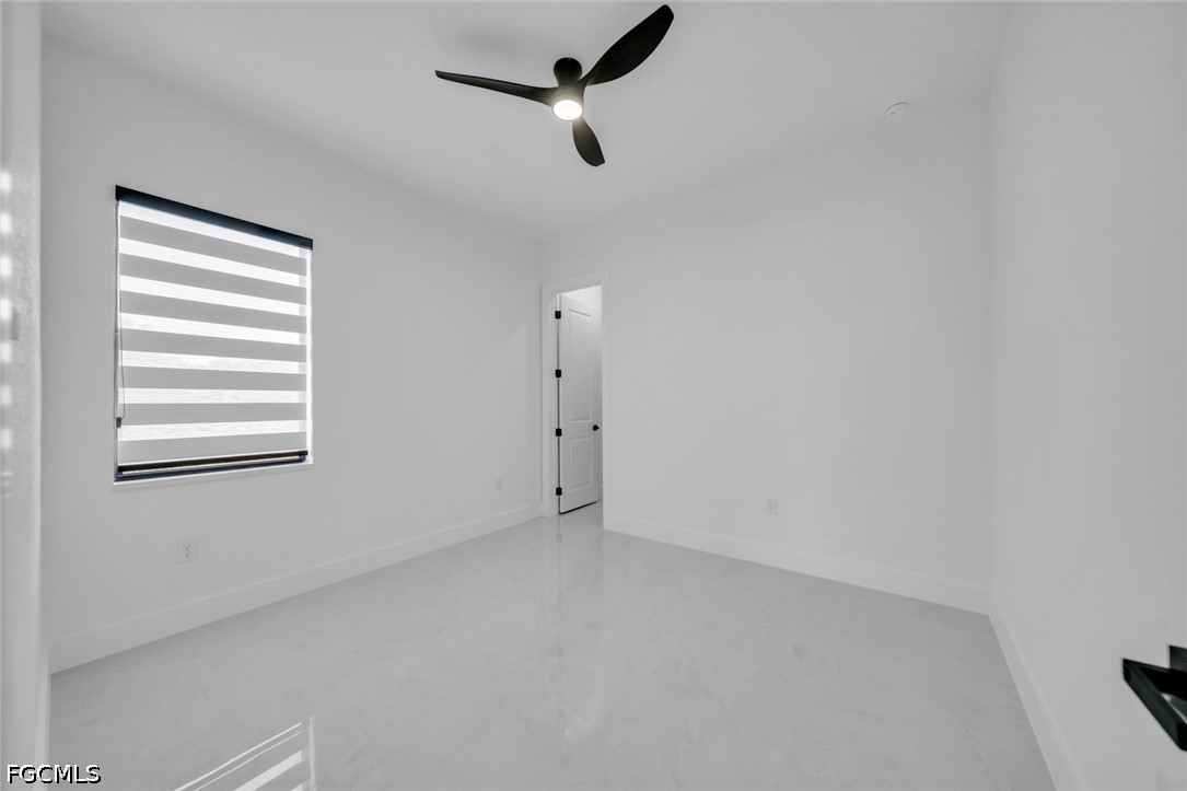 3 Bed SingleFamilyResidence for Sale in Lehigh Acres, photo 25