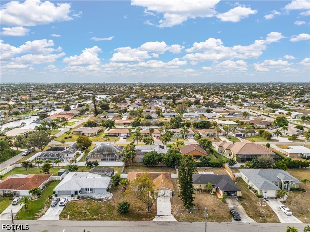 3 Bed SingleFamilyResidence for Sale in Cape Coral, photo 25