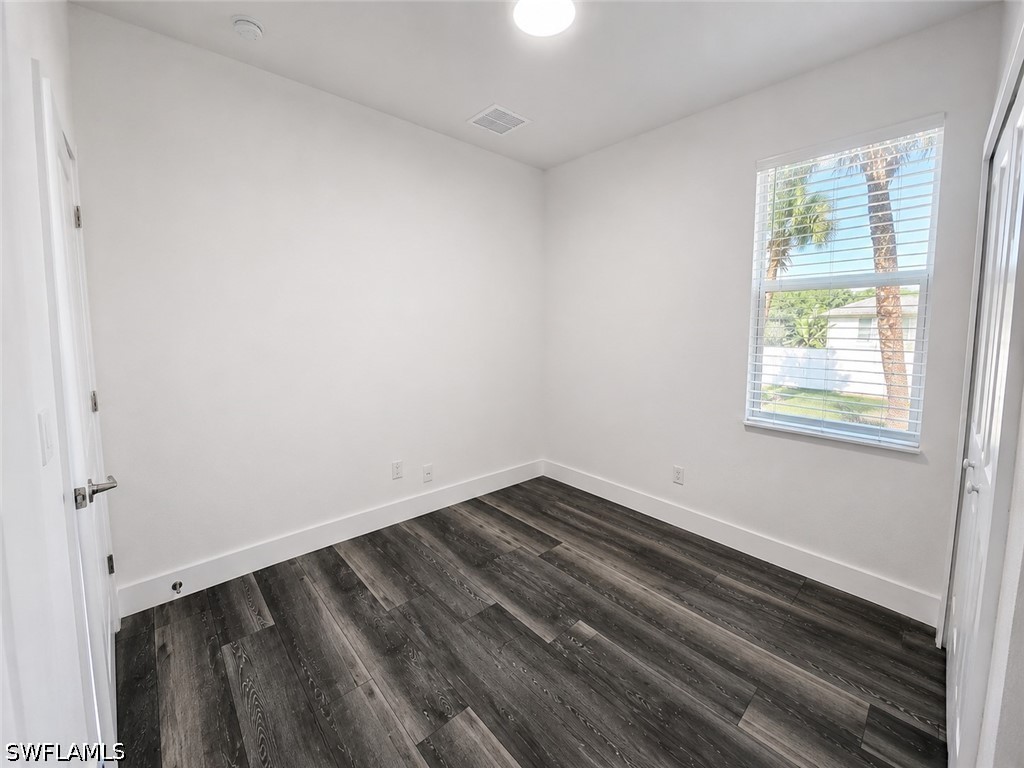 3 Bed SingleFamilyResidence for Sale in Lehigh Acres, photo 25