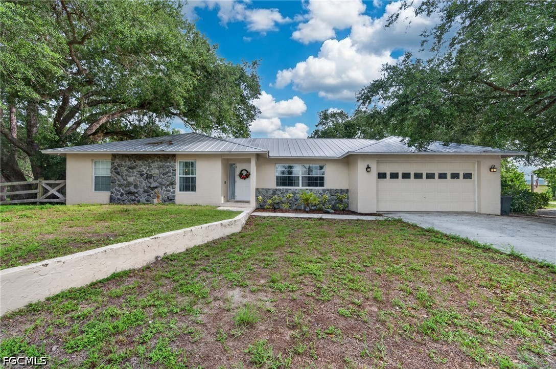 3 Bed SingleFamilyResidence for Sale in Acreage, photo 25