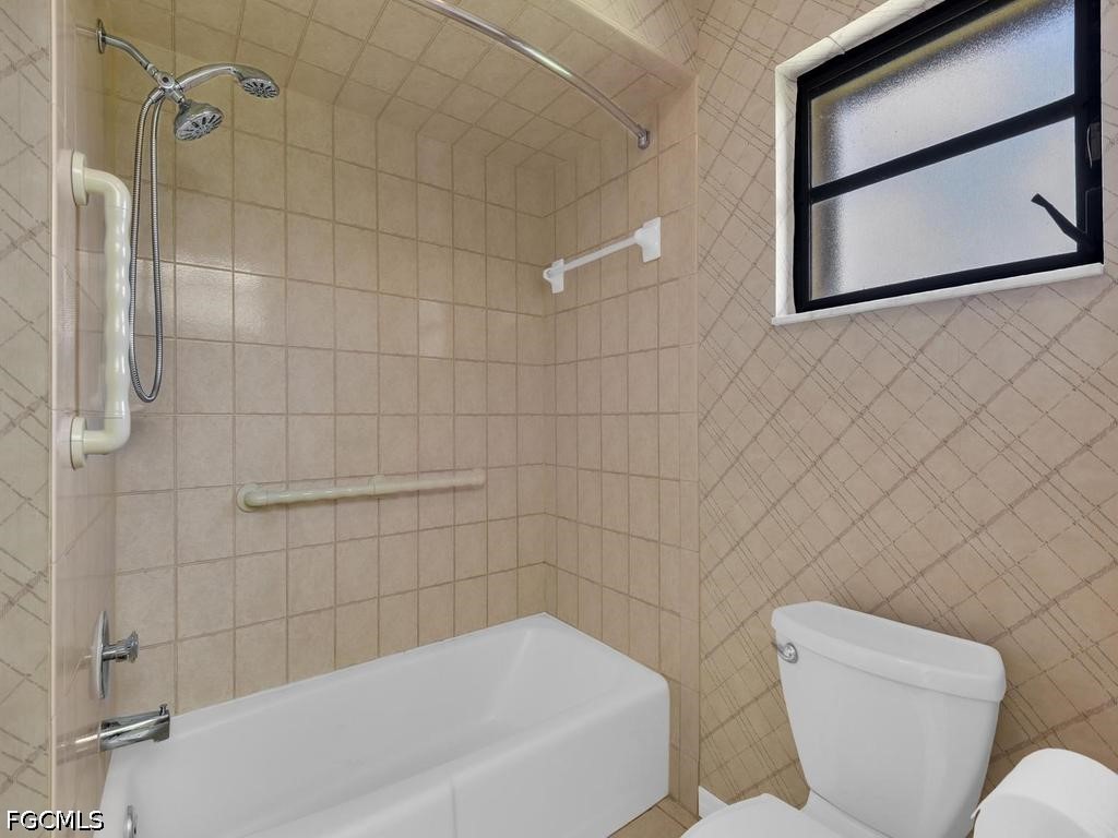 3 Bed Pool Home for Sale in Las Palmas, photo 25