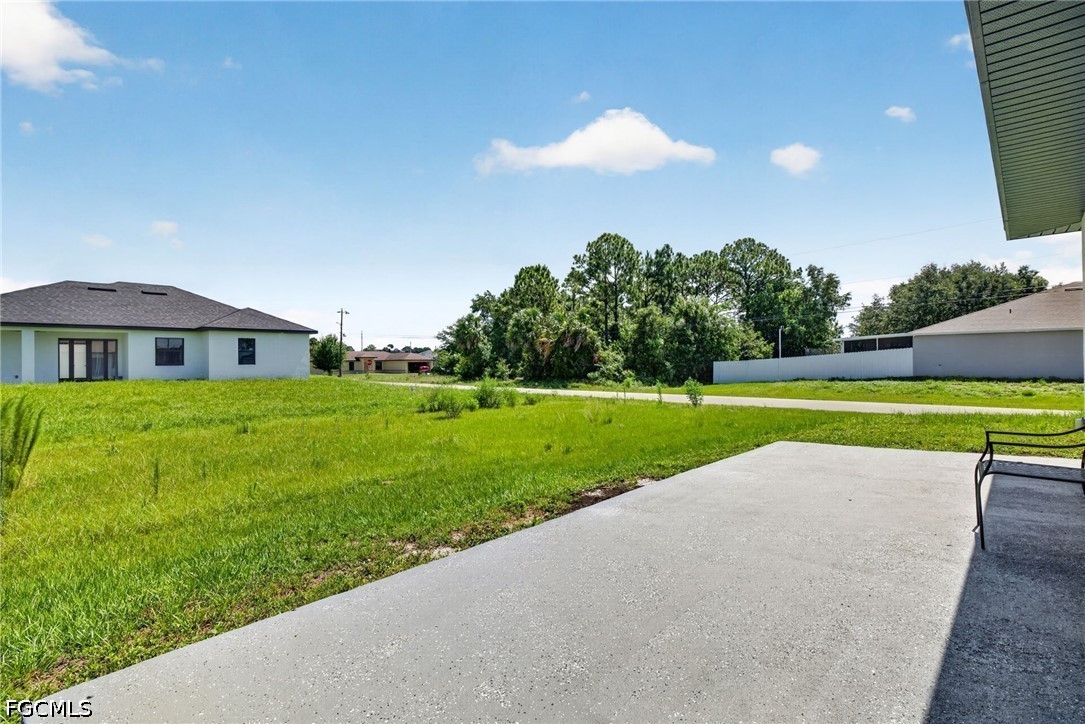 3 Bed SingleFamilyResidence for Sale in Lehigh Acres, photo 25