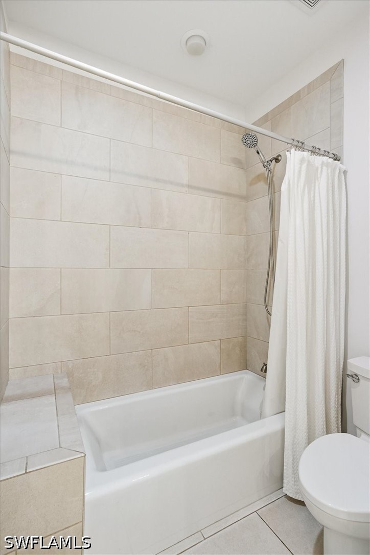 4 Bed SingleFamilyResidence for Sale in Naples, photo 25