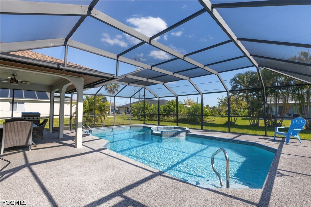 3 Bed Pool Home for Sale in Cape Coral, photo 25