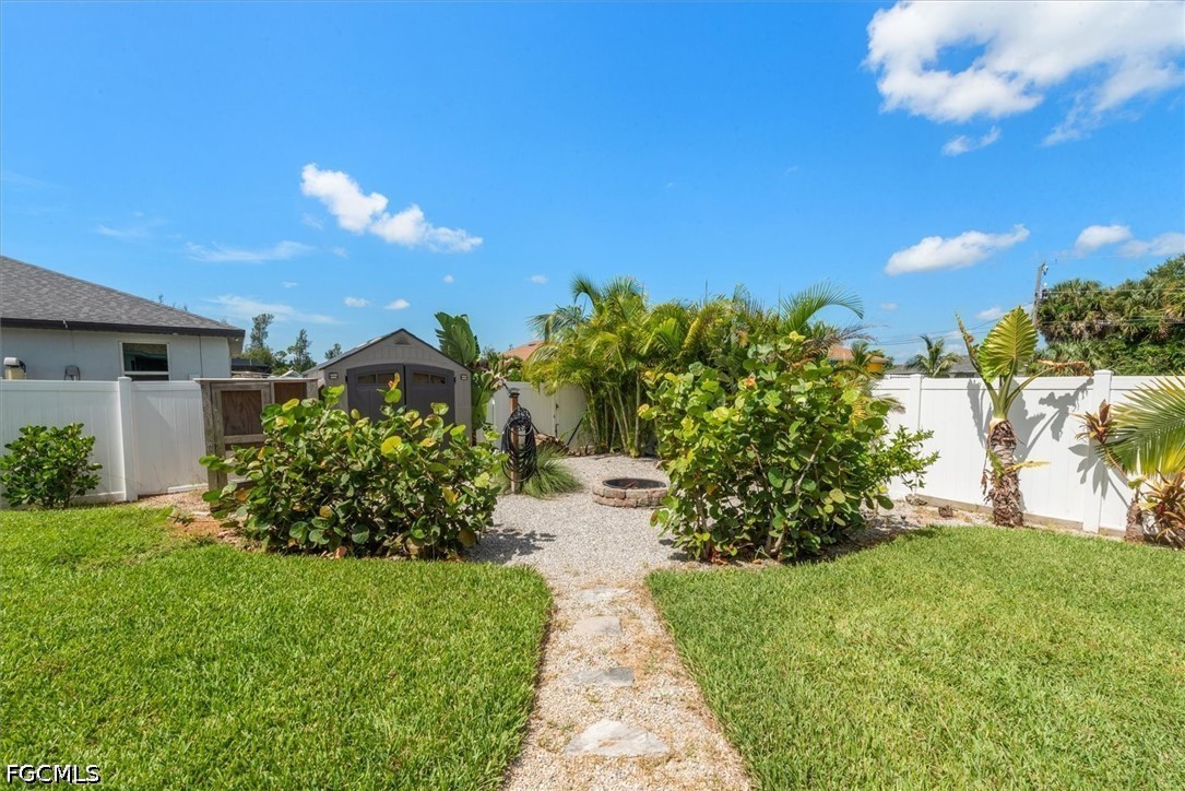 4 Bed SingleFamilyResidence for Sale in Cape Coral, photo 25