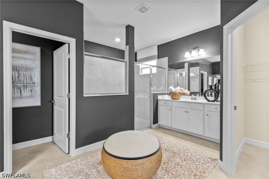 3 Bed SingleFamilyResidence for Sale in Bayshore Ranch, photo 25