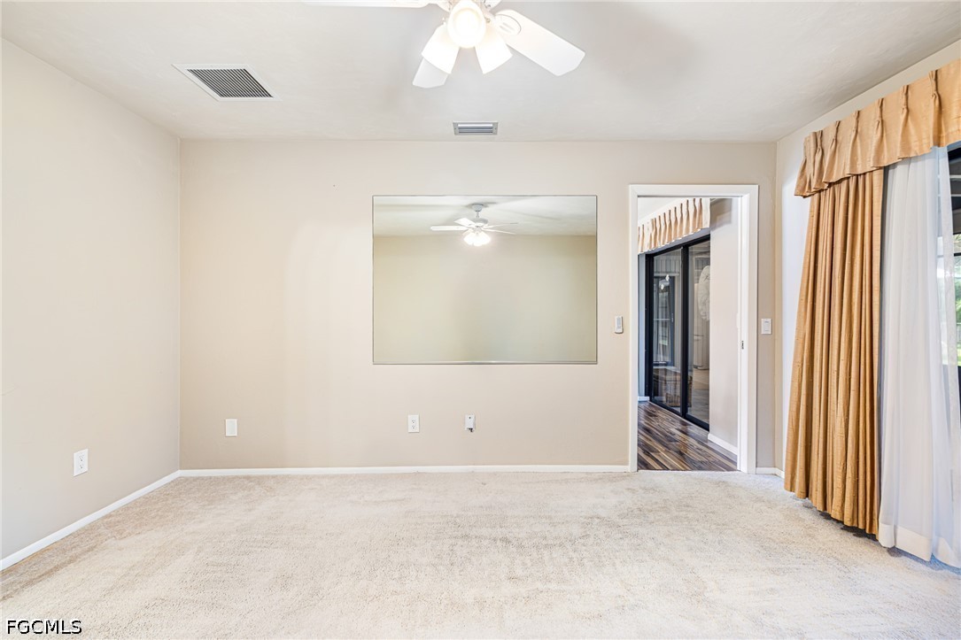 2 Bed SingleFamilyResidence for Sale in Fort Myers, photo 25